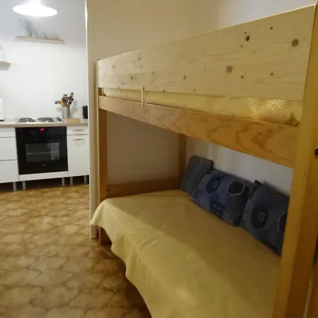 2 Pieces A : Port, Grande Terrasse 62m², Proche Plages, 4 Pers., Wifi, Commerces - Fr-1-335-184 * Hyeres