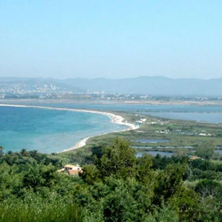2 Pieces A : Port, Grande Terrasse 62m², Proche Plages, 4 Pers., Wifi, Commerces - Fr-1-335-184 Lejlighed